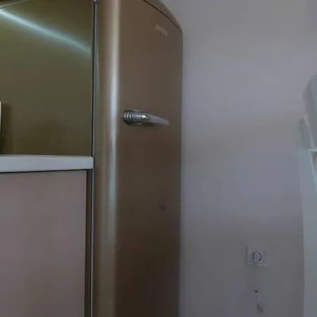 Апартамент Charmful New Flat With Hill View