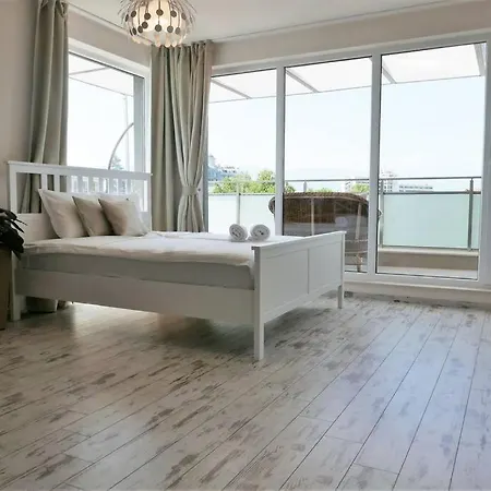 Charmful New Flat With Hill View