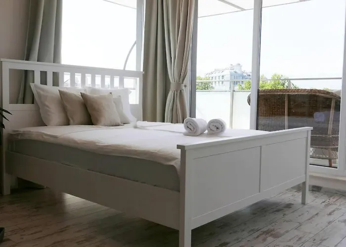 Apartament Charmful New Flat With Hill View *