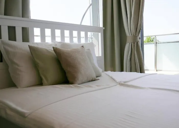 Charmful New Flat With Hill View