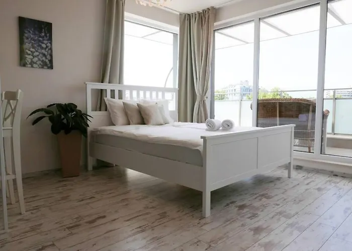 Charmful New Flat With Hill View Apartament